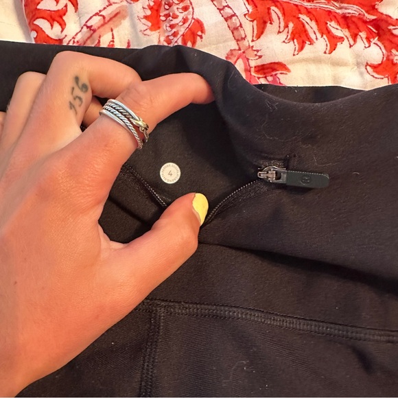 Lululemon leggings - Picture 3 of 5
